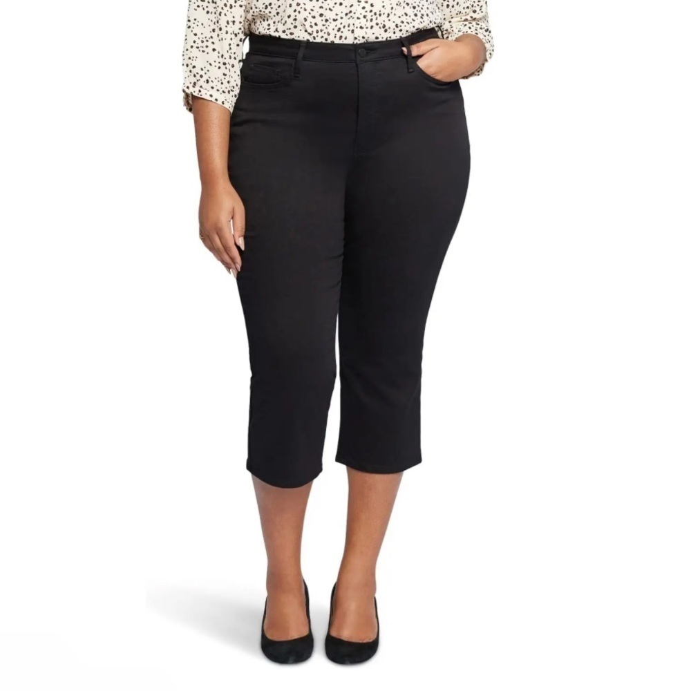 Nydj Straight Leg Crop Capri Jeans Black Raw Hem Lift Tuck Size 22W